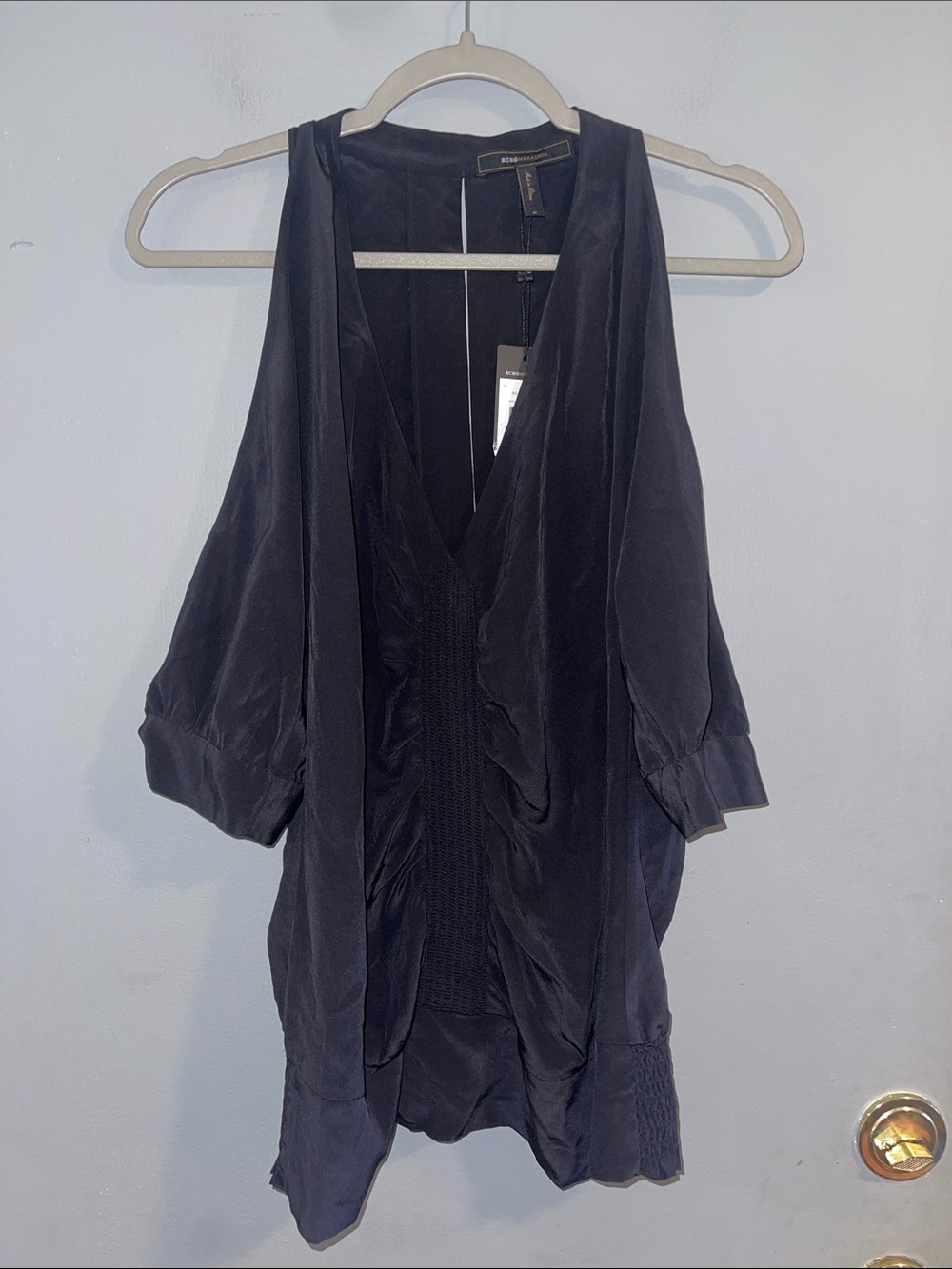 BCBGMaxAzria Open-Shoulder Shirred
top Size M